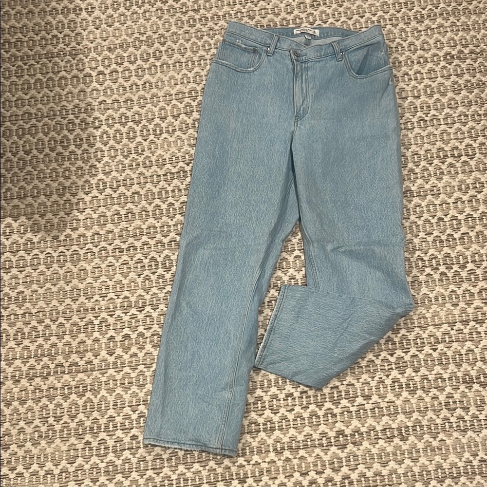 Light Blue women’s Denim Jeans by Abercrombie size 30/ 10R  curve love